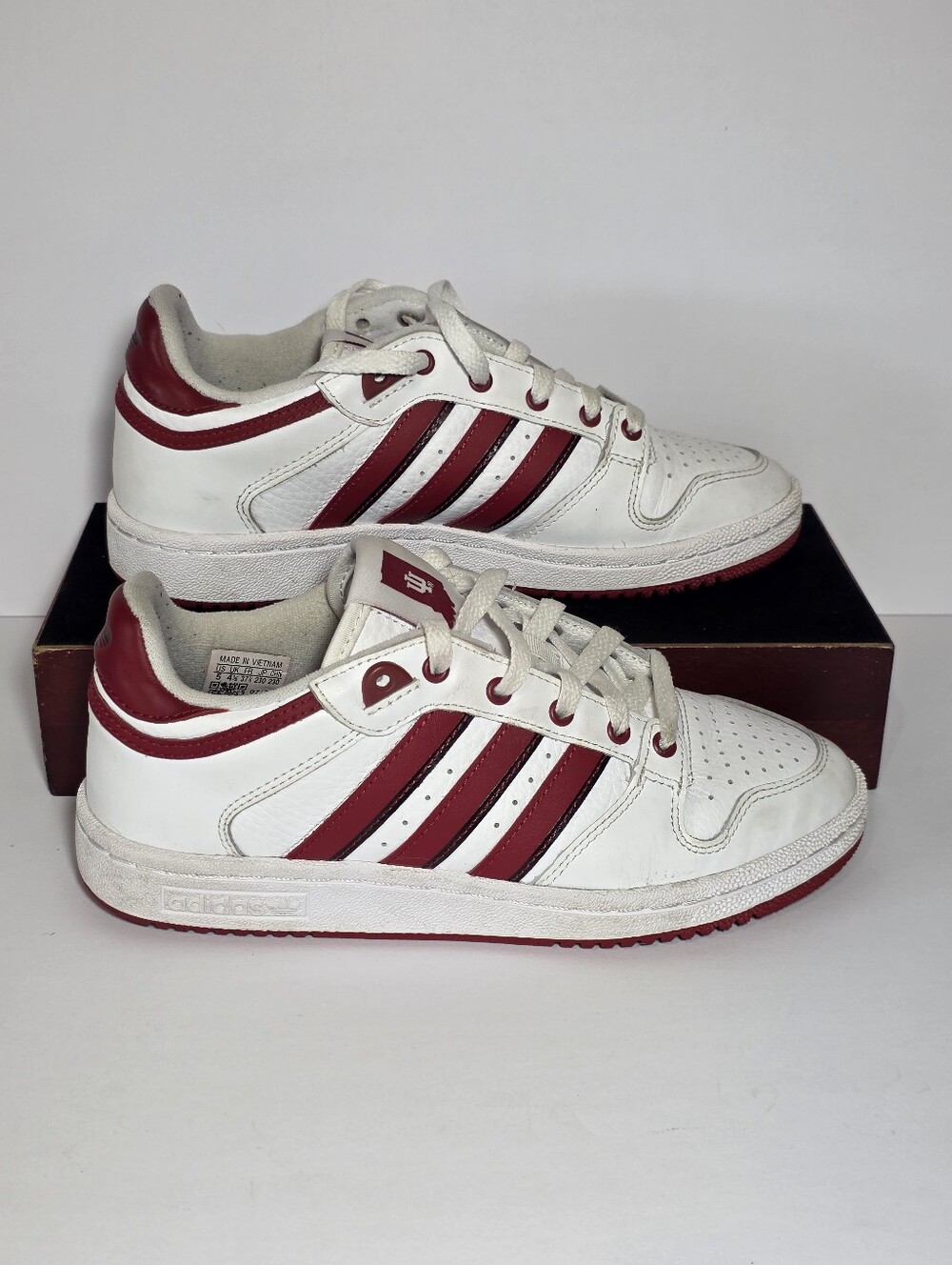 adidas Rivalry Low Indiana University IU Hoosiers White Crimson IH5370 Women's 5
